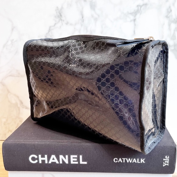 Gucci Handbags - Authentic Gucci Toiletry Bag